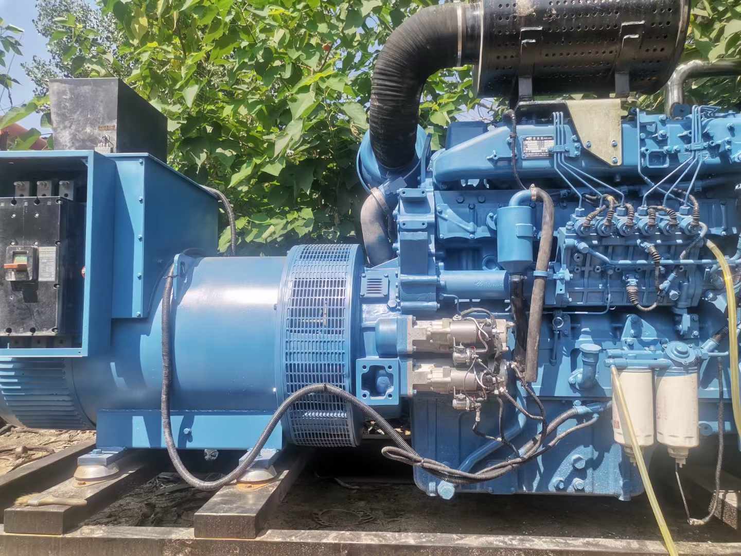 镇远详细说明降低 800kW 柴油发电机输出电流波动的方法